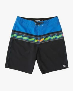 New 😉 Billabong Boy's Momentum Pro Performance 17" Boardshorts BLACK 🥰 -boys Sales Store abbbs00174 billabongf blk frt1 1